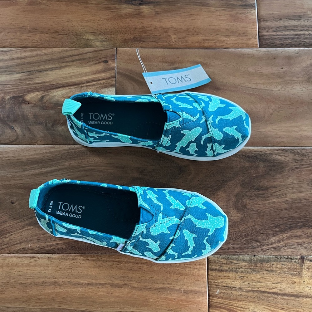 Kids size 12 Tom’s